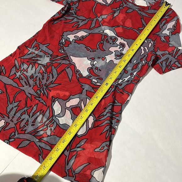 Karen Kane red floral stretchy tee t-shirt graphic sz XL - Picture 3 of 4